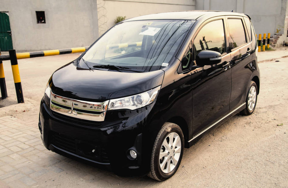 Замена аккумулятора Mitsubishi Ek-Custom