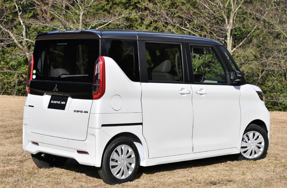 Замена аккумулятора Mitsubishi Ek-Space